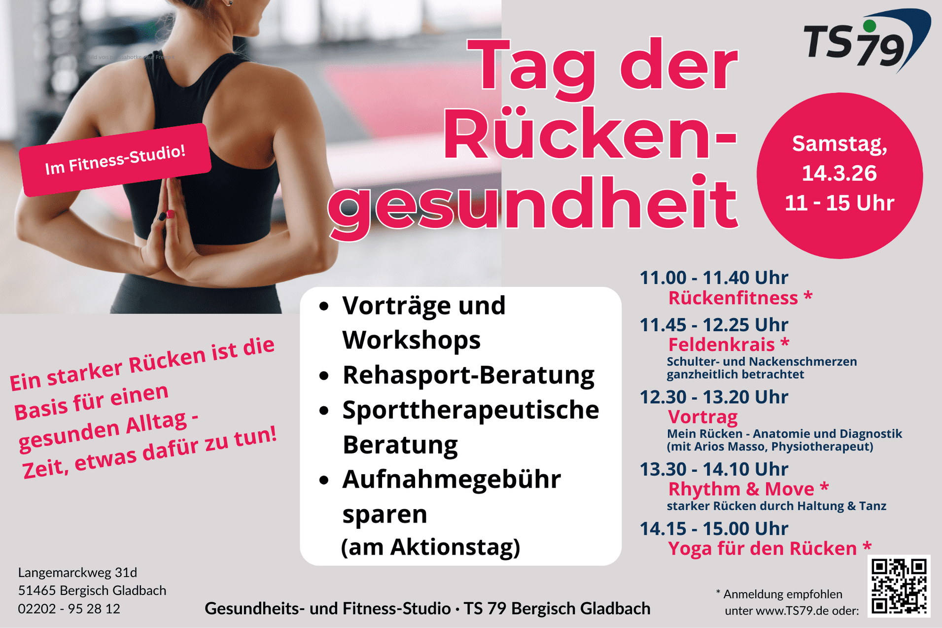 Frau in Sportbekleidung pr&auml;sentiert Yoga-Posen vor einem Plakat zum &bdquo;Tag der R&uuml;ckengesundheit&ldquo;.