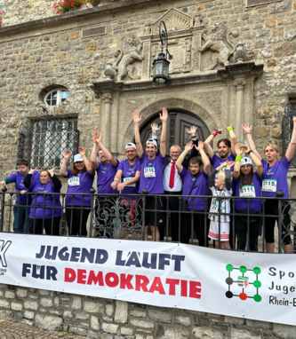 GB-Gruppe nach Stadtlauf 9-25.PNG